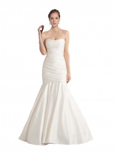 Cheap Strapless Mermaid Ruched Satin Beach Wedding Dress with Low Back Canada