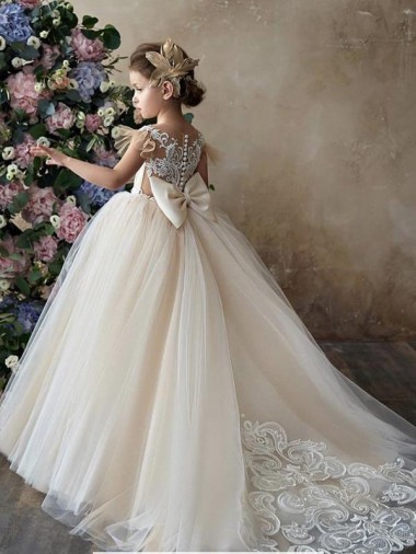 Cheap Champagne Ball Gown Sweetheart Chapel Train Sleeveless Flower Girl Dress Canada