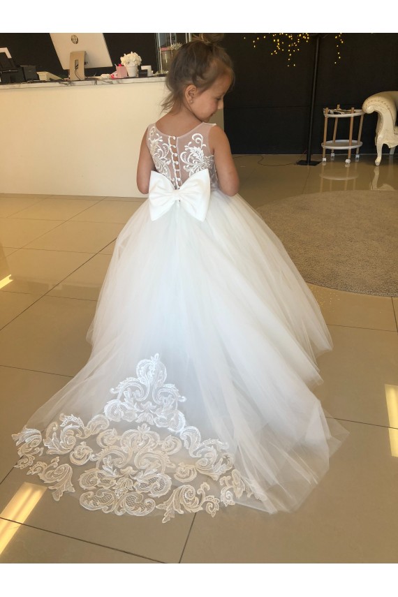 Cheap Champagne Ball Gown Sweetheart Chapel Train Sleeveless Flower Girl Dress Canada